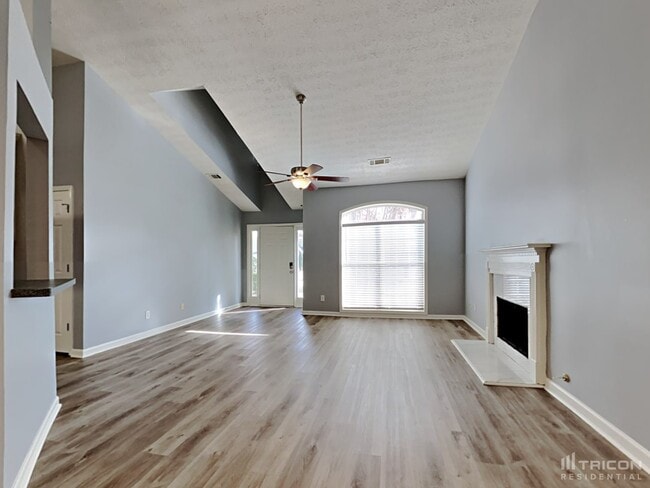 Building Photo - 815 Chatham Park Dr SW