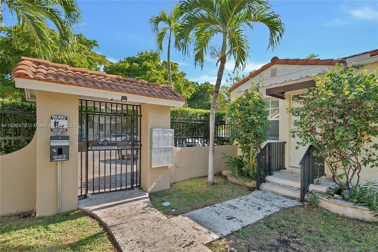 Foto principal - 814 Lenox Ave.
