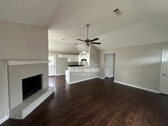 Building Photo - 5590 Angelace Dr S