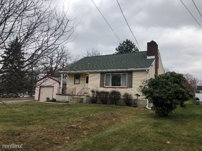 Building Photo - 4 br, 1.5 bath House - 3012 22nd Ave