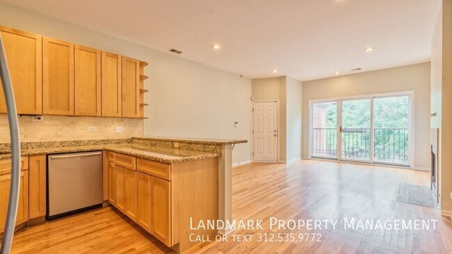 Foto del edificio - 1524 N Bosworth-Unit 2