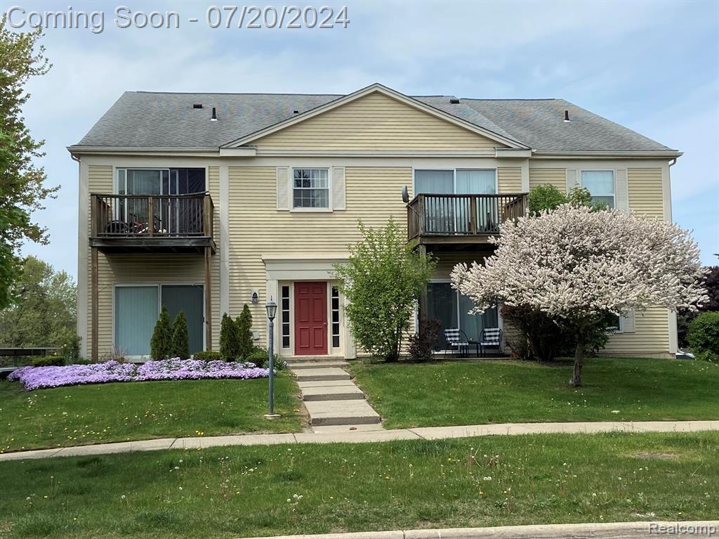 816 Bloomfield Village Blvd Unit C, Auburn Hills, MI 48326 Condo for