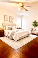 Building Photo - 23915 Floragate Dr