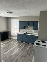 Building Photo - 88 Elm St
