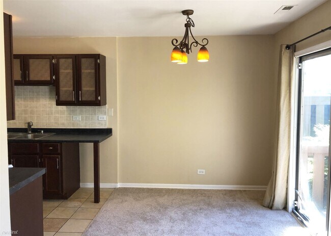 Foto del edificio - 2 br, 2 bath Condo - 741 Acorn Ct Apt C2
