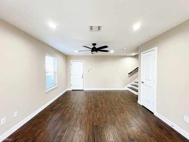 Building Photo - 3 br, 2.5 bath House - 4803 Indian Trl