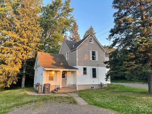 Foto del edificio - 3 Bedroom Kenwood Home