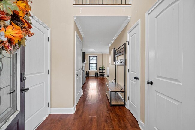 Foto del edificio - 667 Fox Hound Dr