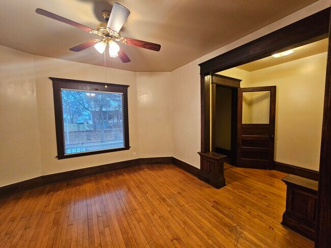 Building Photo - 3412 W Walnut St
