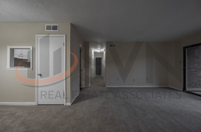 Foto del edificio - Charming 3BR, 2BA Condo in the Heart of Chapel Hill!