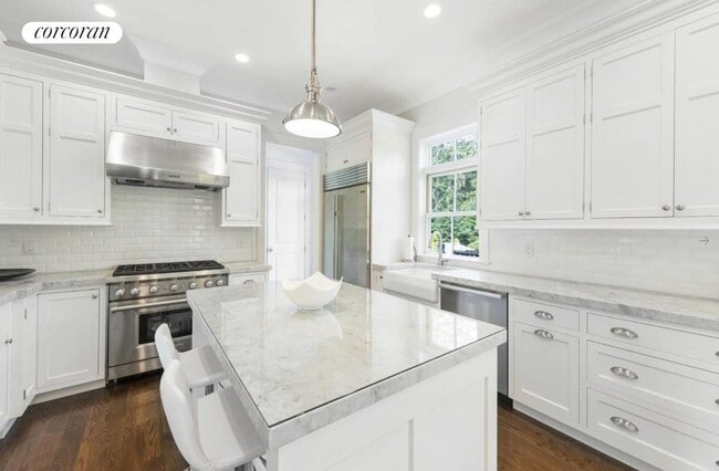 Building Photo - 20 Lighthouse Ln