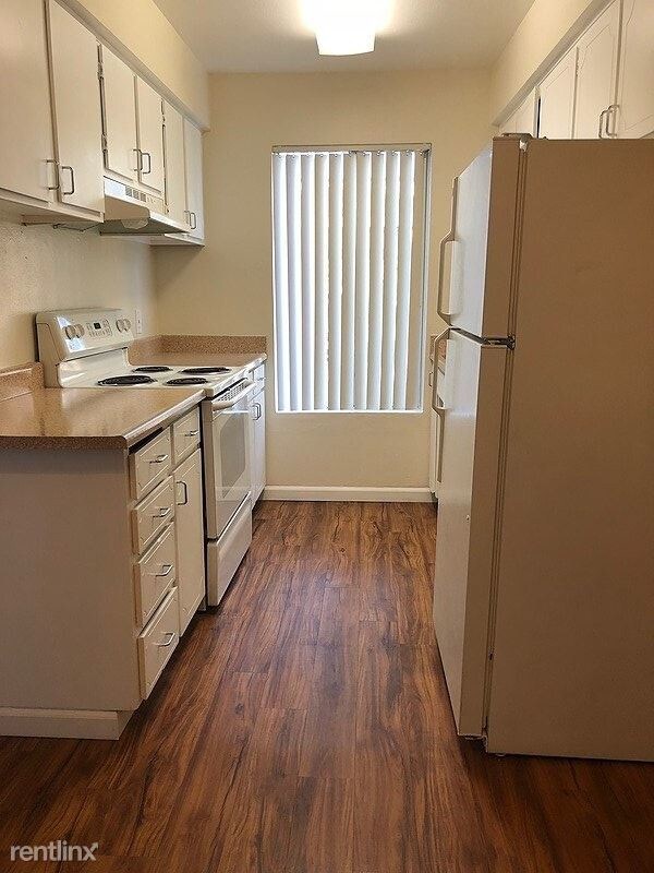 Building Photo - 2 br, 1 bath Apartment - 1600 Aster Drive