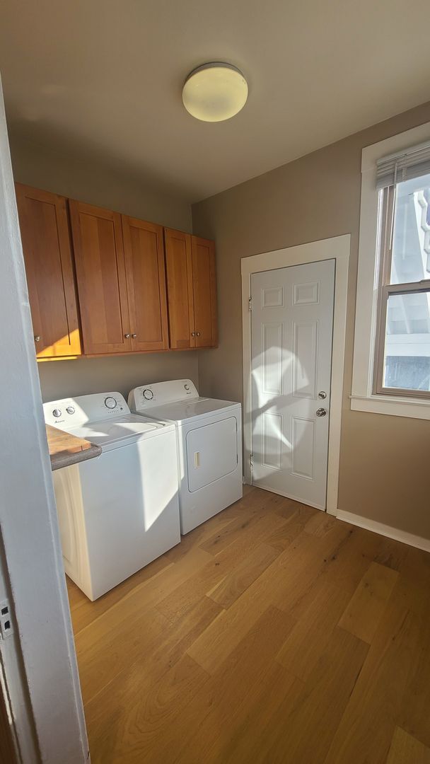 Building Photo - SIGNING BONUS.Edwardian Luminous Flat with...