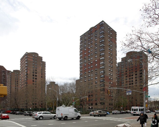 Franklin Plaza Apartments New York Ny Building Photo Franklin Plaza Apartments