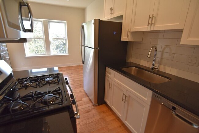 Foto del edificio - 4424-4432 N Wolcott Ave