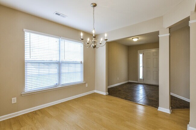 Foto del edificio - 820 Willow Bay Dr