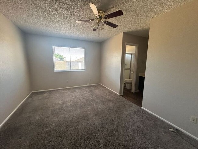 Foto del edificio - 456 N Glenview