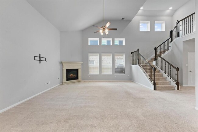 Foto del edificio - 5443 Grand View Dr