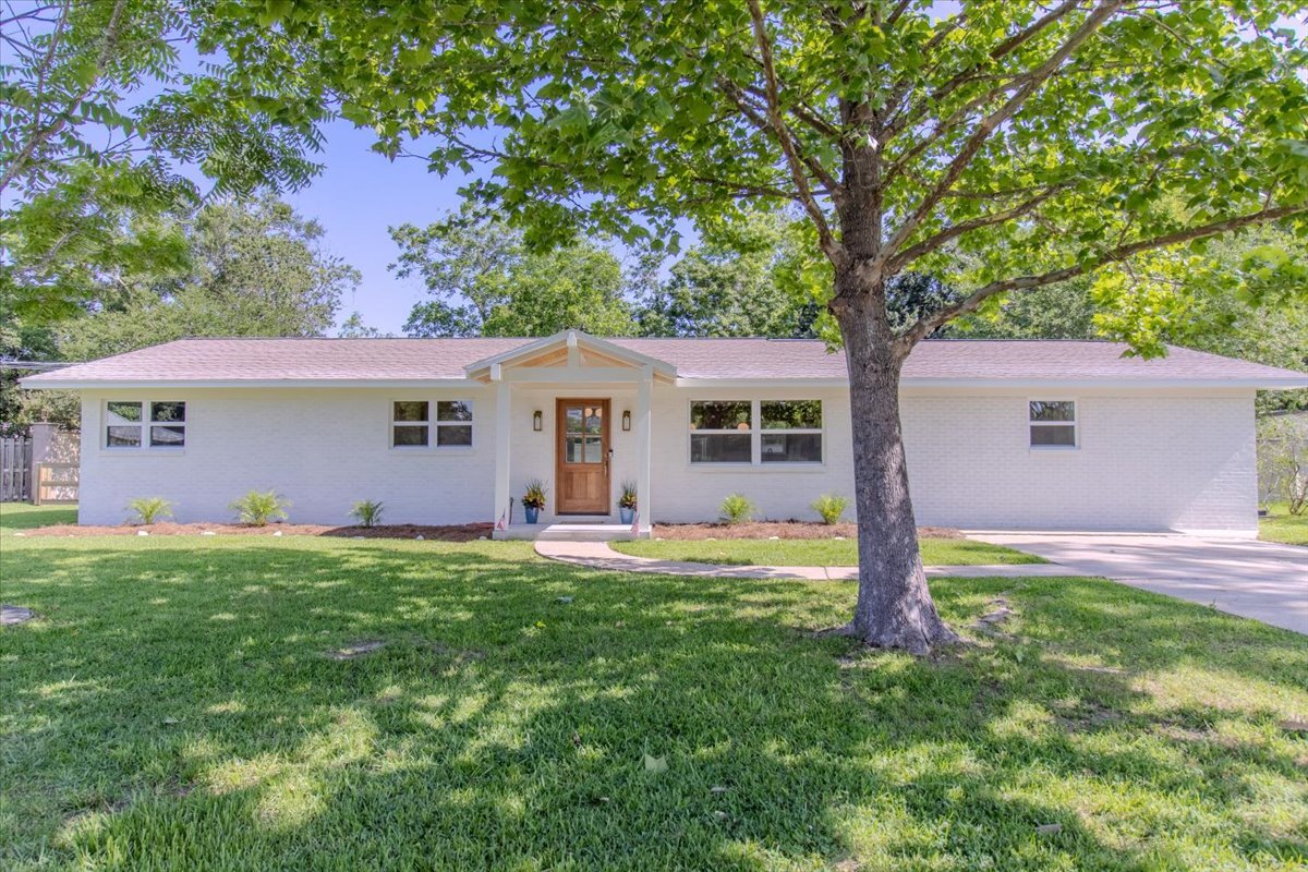 Foto principal - 101 Colonial Dr