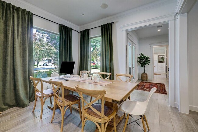 Foto del edificio - 1531 Auline Ln