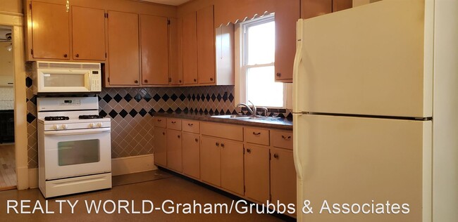 Building Photo - 3 br, 2 bath House - 321 E. Covington Street