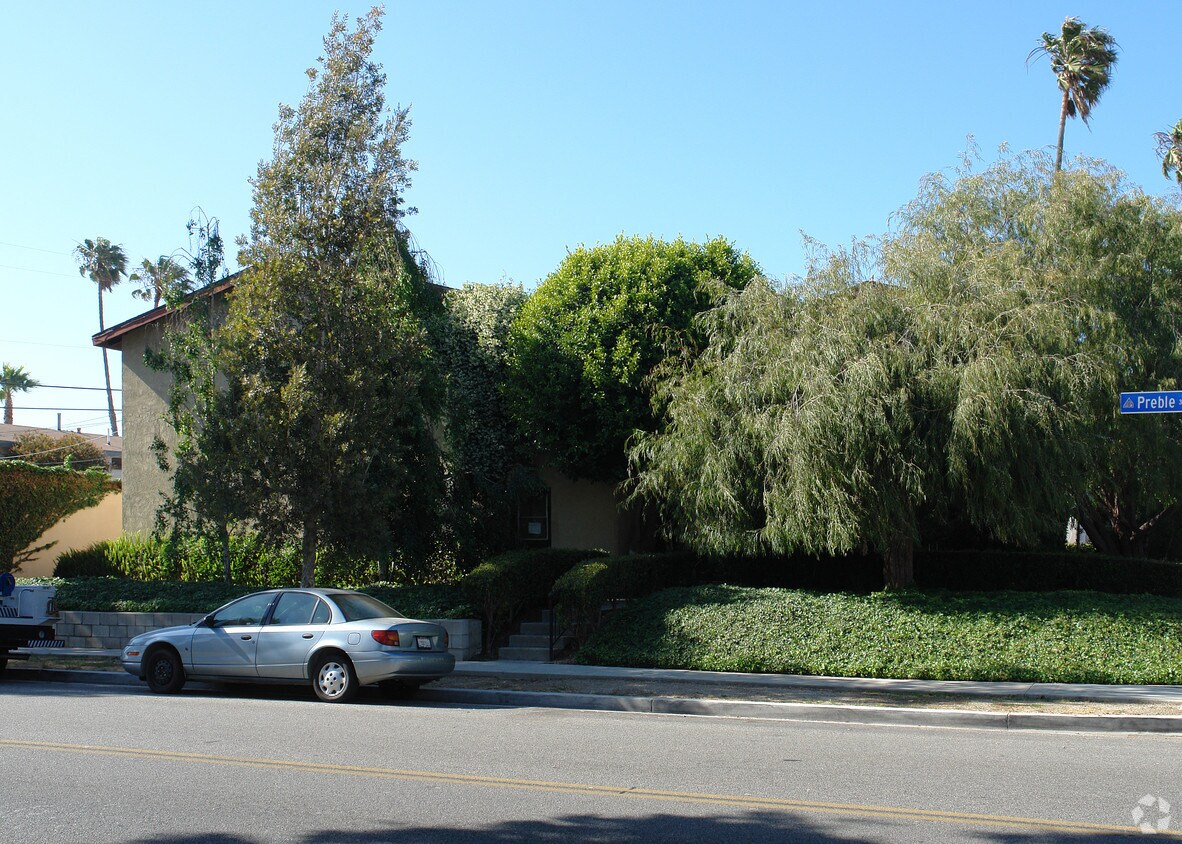 Foto del edificio - 3371-3381 Preble Ave