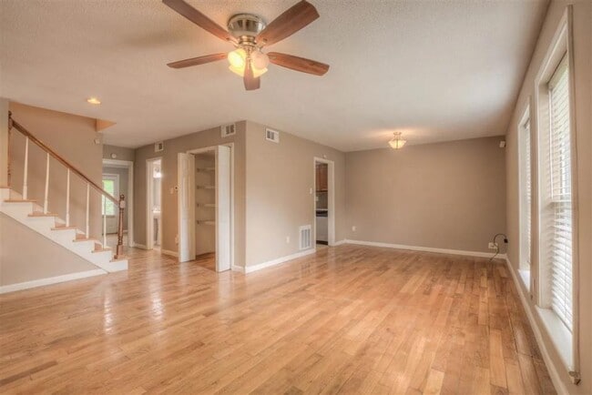 Photo - 5578 Sweet Gum Dr House
