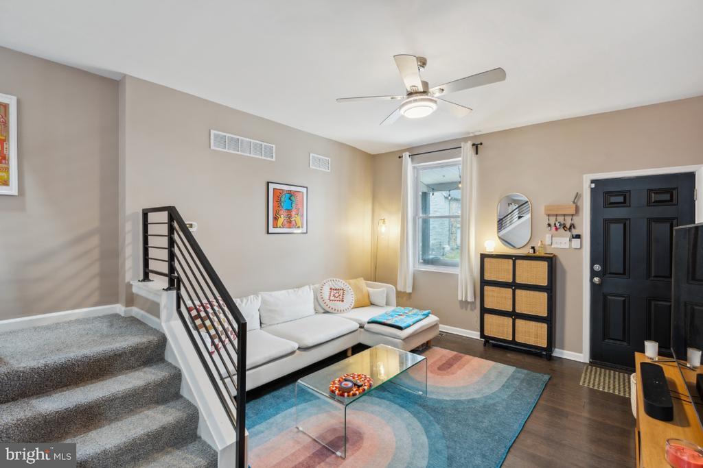 Foto principal - 3012 Baker St