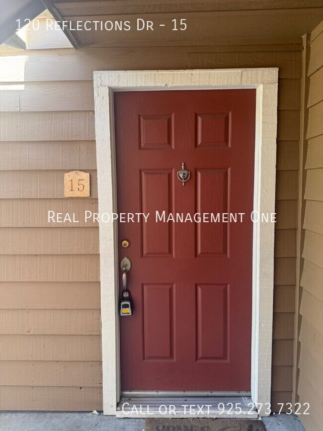 Foto del edificio - 120 Reflections Dr