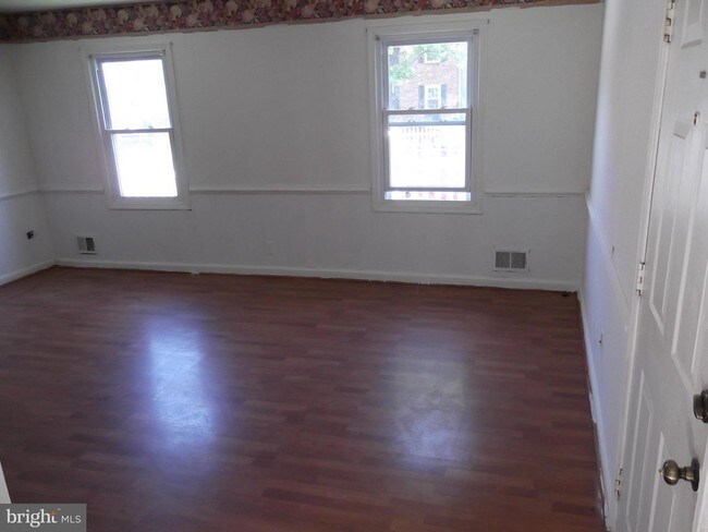 Foto del edificio - 9726 Bragg Ln