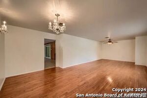 Foto del edificio - 4703 Darlene Dr