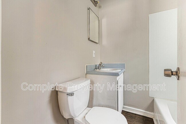 Foto del edificio - 3729 Maple Ave SW
