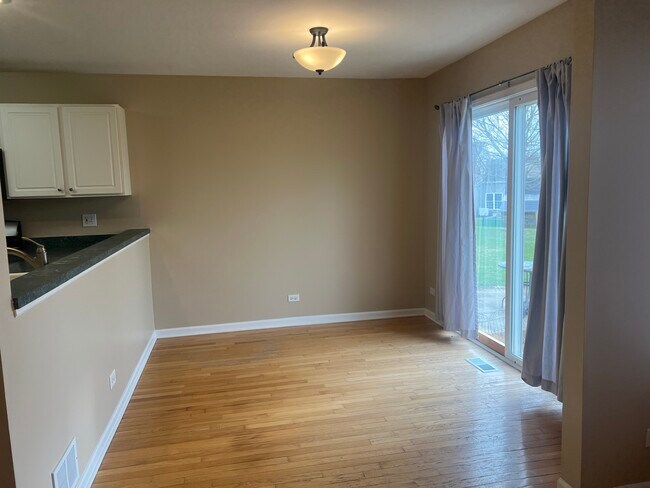 Foto del edificio - 2059 Orchard Ln