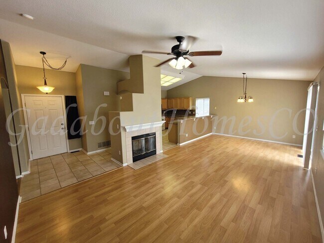 Building Photo - 4177 Vernal Cir