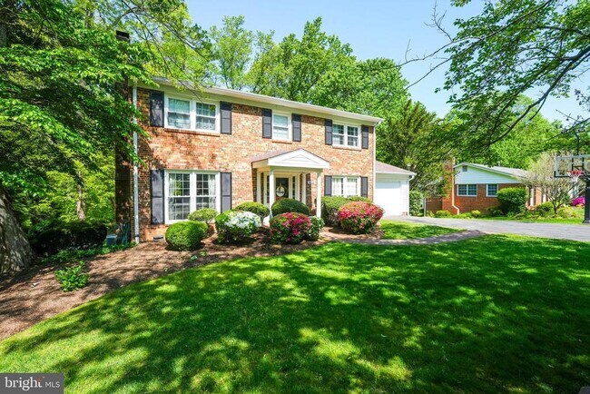 Building Photo - 3222 Wynford Dr