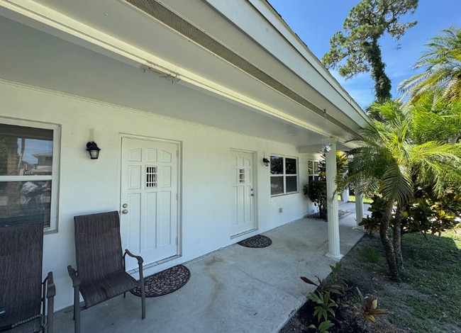 Building Photo - 2555 Granada Ave