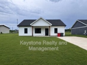 Building Photo - 605 Colonelette Dr