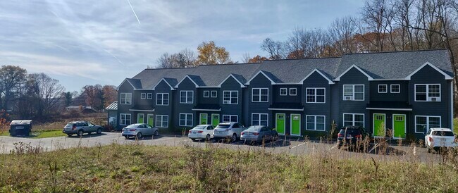 Edificio frontal #9-16 - 117 Old Pine Hill Rd