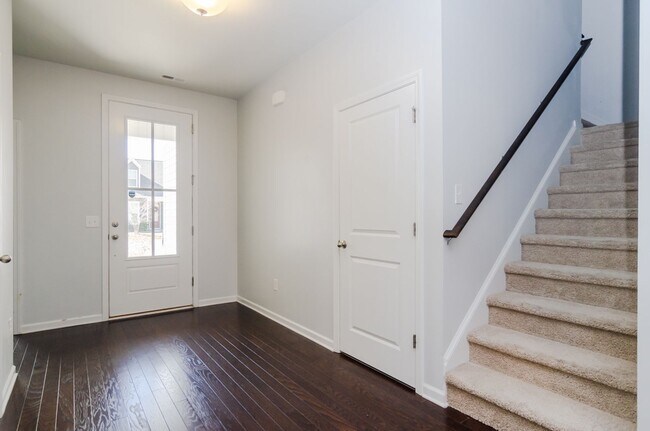 Foto del edificio - 628 Cambeck Drive #2