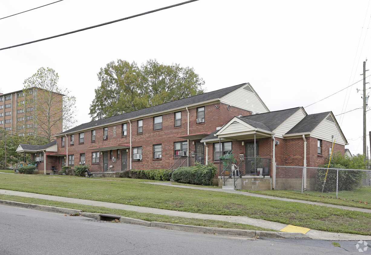 Building Photo - Edgehill Apartments