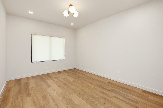 Building Photo - Carey Estates Lot 11