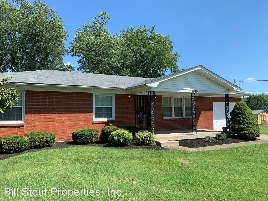 Primary Photo - 3 br, 1.5 bath House - 3915 East Pages Lane