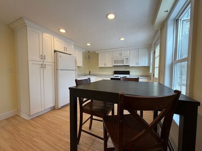 Foto del edificio - 12 Community Way