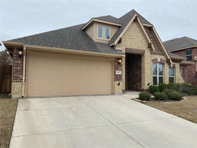 Building Photo - 636 Tierra Vista Way