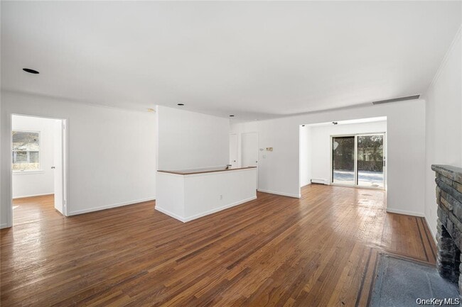 Building Photo - 24 Elderberry Rd