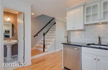 Foto del edificio - 2 br, 1.5 bath Townhome - 16 Hillside Place