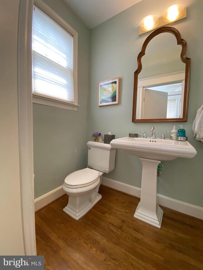 Foto del edificio - 4211 16th St NW