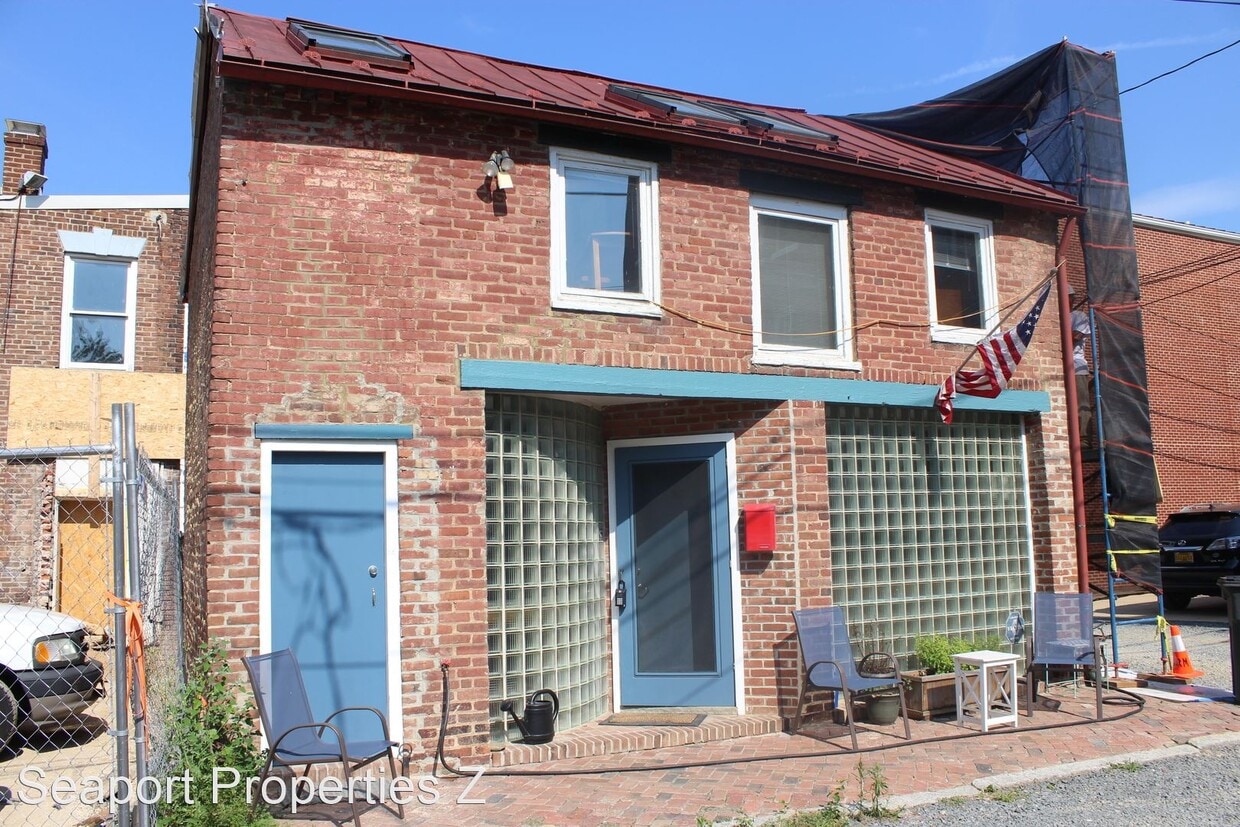 Primary Photo - 1 br, 1 bath House - 206A S. Patrick Street