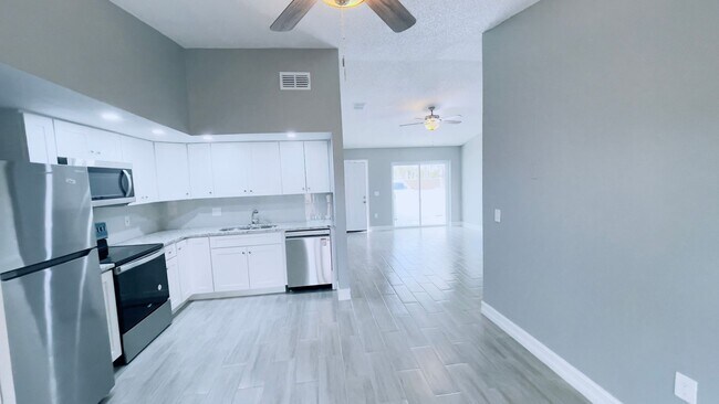 Foto del edificio - Beautiful 3/2 Home in Winter Park