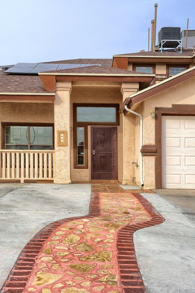 Building Photo - 401 Santorini Ct